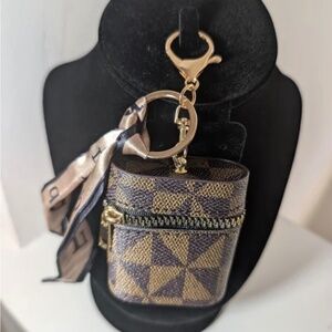 Mini HOUNDSTOOTH ZIPPERED BAG CHARM NIP - Brown